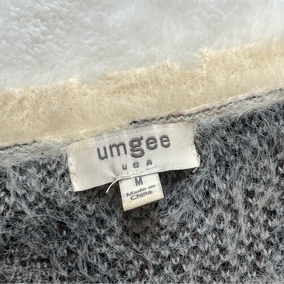 Umgee Women's Leopard Print Sweater - Picture 2 of 7